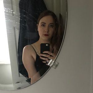 Meet your Posher, Abigail